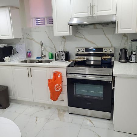 Raesabu Guest House Μπράμπτον Εξωτερικό φωτογραφία